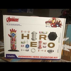 New unopened Marvel avengers hero inventor kit